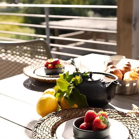 I Levri Aparthotel 4*